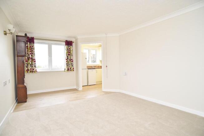 1 bed Flat for sale Image 9