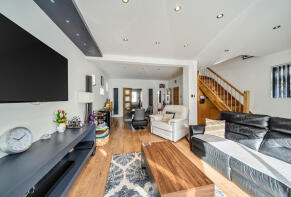 6, Kingsmead Avenue, London NW9 7NL