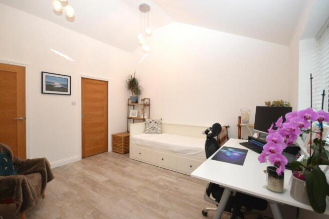 OFFICE/BEDROOM/FAMILY ROOM/UTILITY