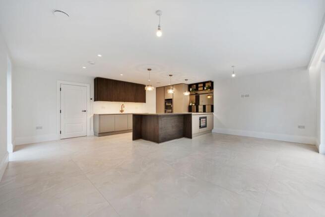 Open plan kitchen/dining/family room