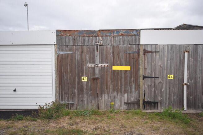 FRONTAGE
