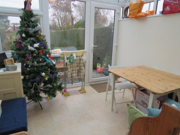 Conservatory/dining Room