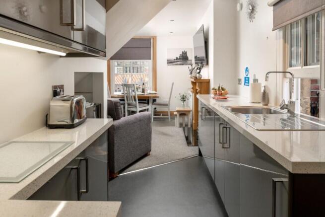 2 bed Apartment for sale Image 6