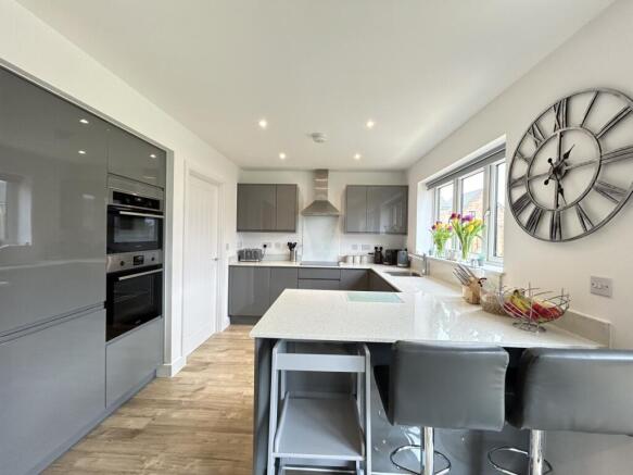Kitchen main