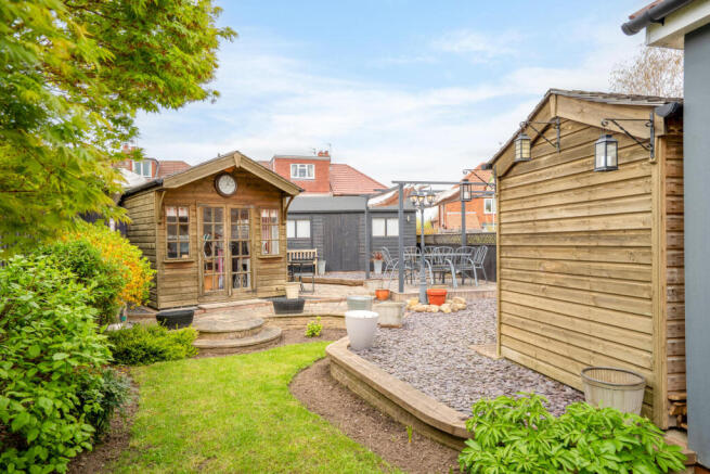 3 bed Semi-Detached for sale Image 4