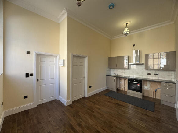Living area/kitchen