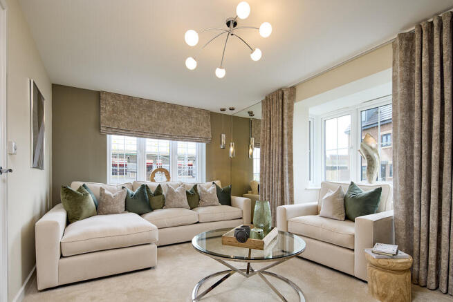 4 bed House for sale Image 4