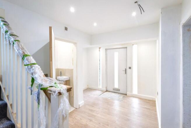 4 bed Semi-Detached for sale Image 6