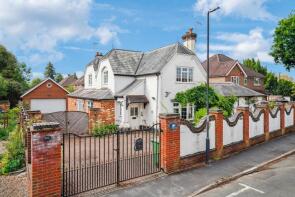 Brookwood Cottage, Ray Mill Road East, Maidenhead SL6 8TD