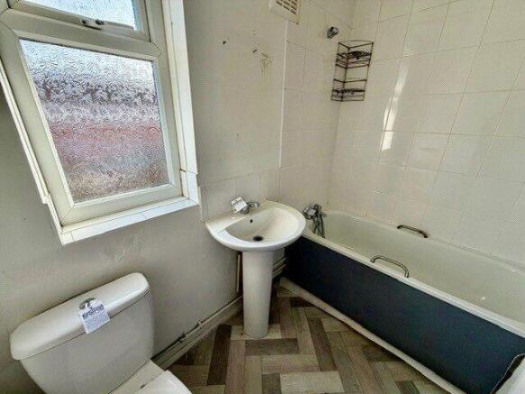 3 bed Town House for sale Image 10