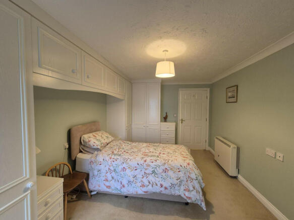Photo 8