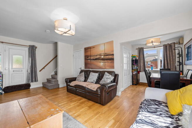 3 bed Semi-Detached for sale Image 7