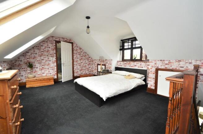 11 Bedroom 4A