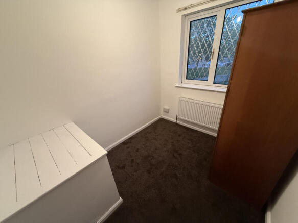 3 bed Semi-Detached to rent Image 7