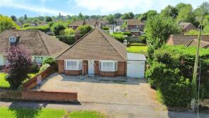 8, Chaucer Crescent, Newbury RG14 1TR