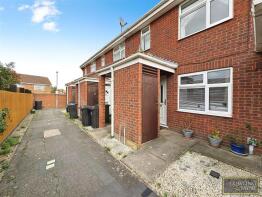 6, Broxted End, Broxted Drive, Wickford SS12 9RJ