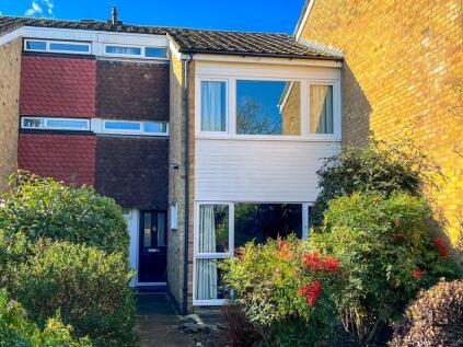 Buckingham Gardens, West Molesey, KT8