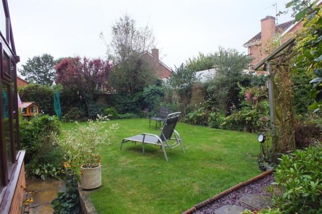Garden 1.JPG