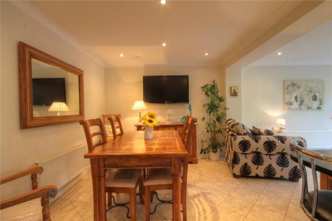 Dining Area Pic 2