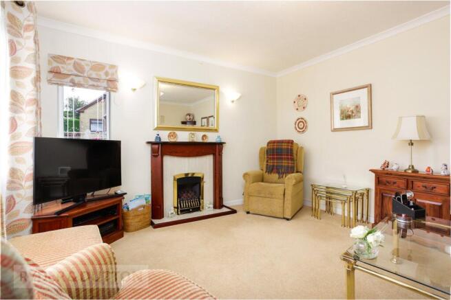 2 bed Detached Bungalow for sale Image 8