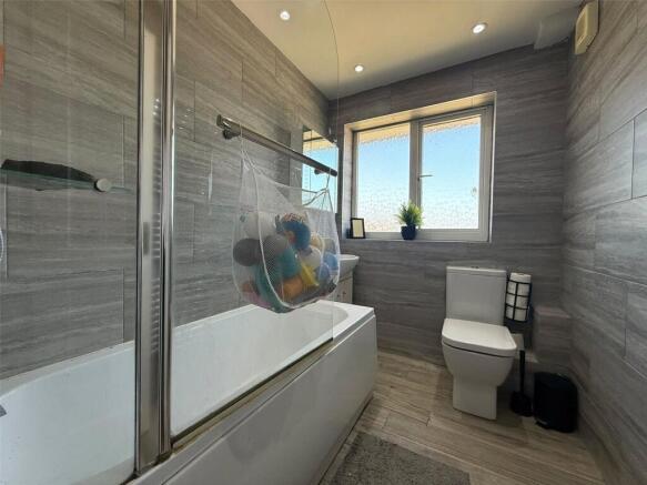 2 bed Semi-Detached for sale Image 11