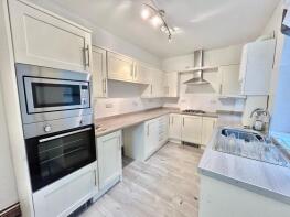 98, Barrowford Road, Colne BB8 9QW