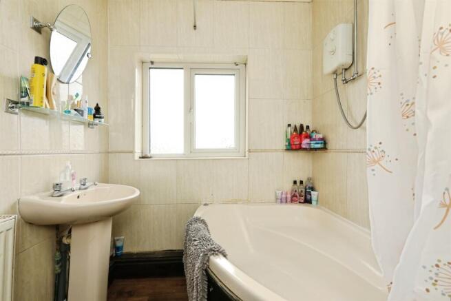 3 bed Semi-Detached for sale Image 11
