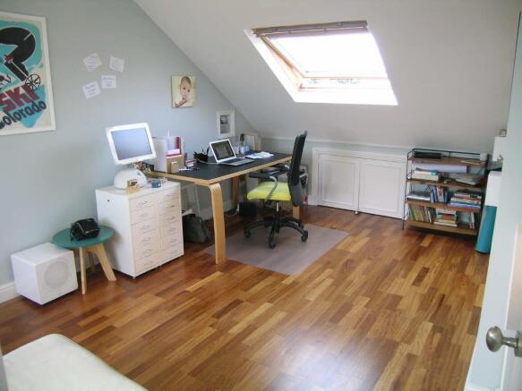 Photo 3
