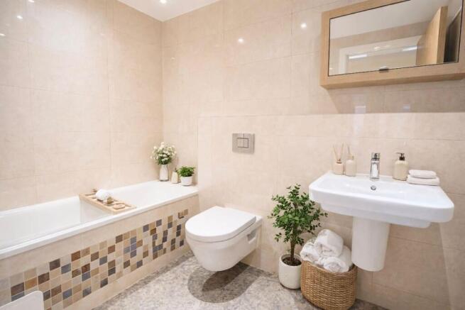 3 bed Apartment to rent Image 8