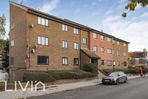 2, 99 Meadowbridge Court, Princess Road, Croydon CR0 2EY