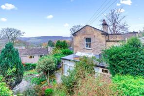 2, Fernfield, Fern Hill, Bingley BD16 4AQ