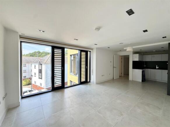 OPEN PLAN KITCHEN/LIVING/DINING ROOM
