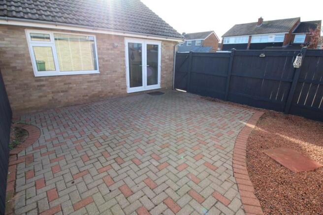 12 Brafferton Dr-Rear2.JPG
