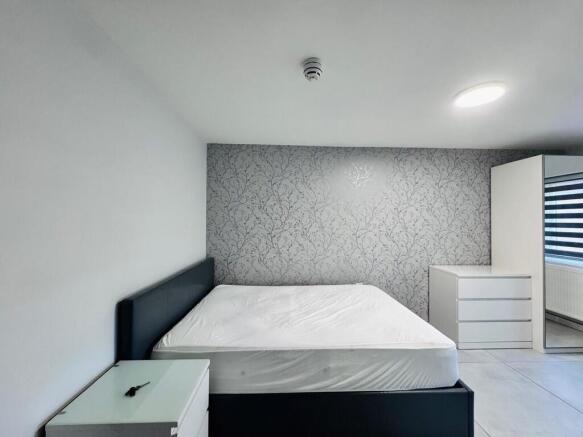 Flat 21 75 Chapli...