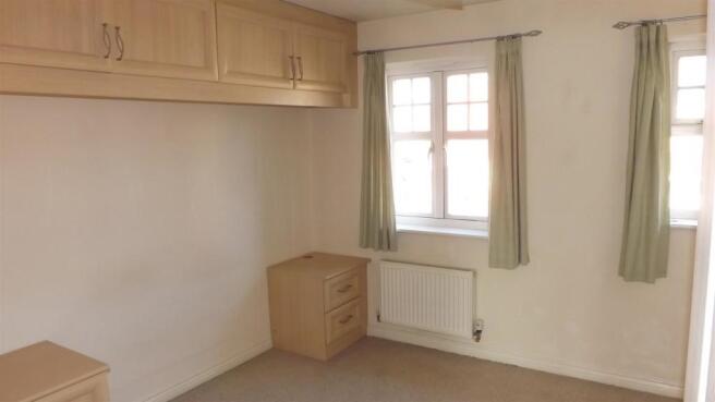 FRONT BEDROOM