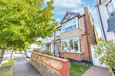 HOLYROOD DRIVE, Westcliff-On-Sea