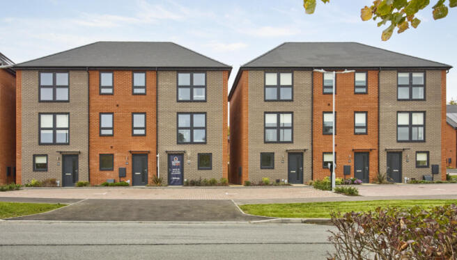3-bed house on Dee Road,
Tilehurst,
Reading,
RG30 4FS, £450,000