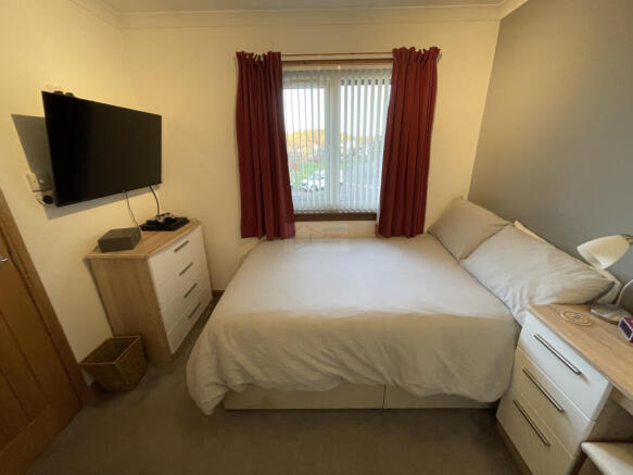 Bed3a.JPG