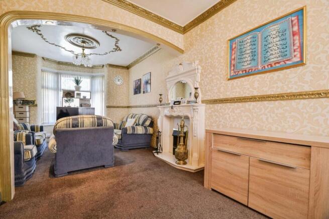 3 bed Terraced for sale Image 4