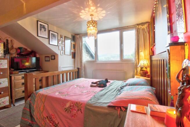 Bed1b
