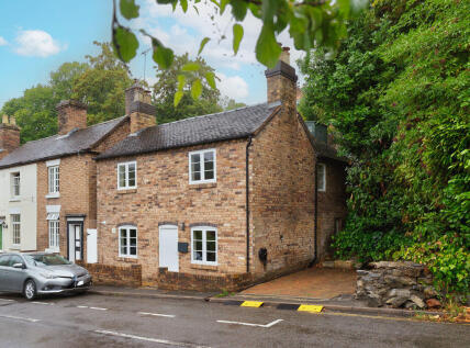 Madeley Road, Madeley