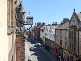 1f2, 268, Canongate, Old Town, Edinburgh EH8 8AA