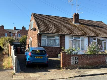 Thirlestane Crescent, Northampton, NN4 8HF