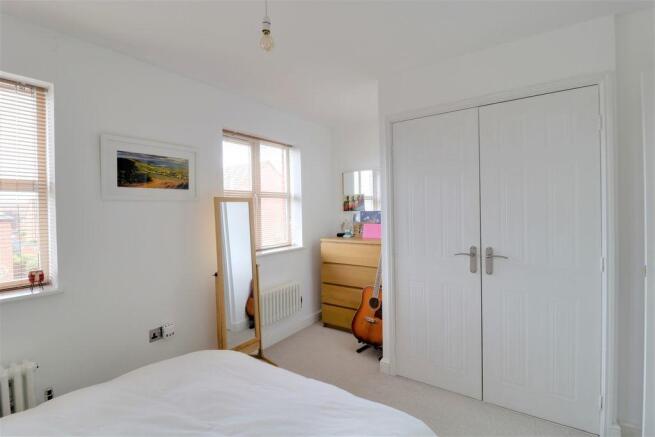 Bedroom 2 (Double)