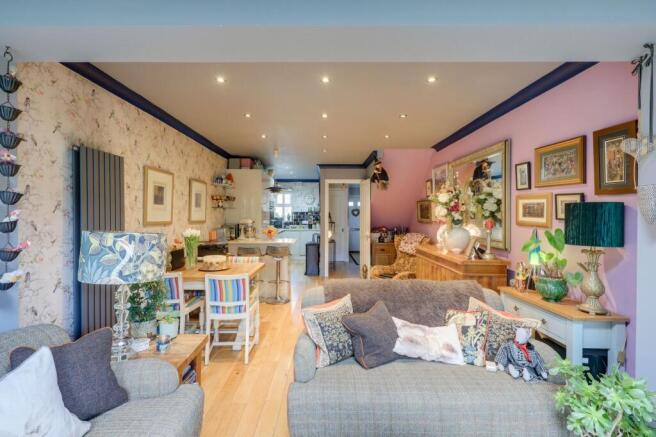 Open Plan Living Room & Kitchen