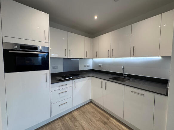 listing_932987_0014_3ed1c379