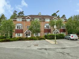 3, Latimer House, Marrow Meade, Fleet GU51 1JL