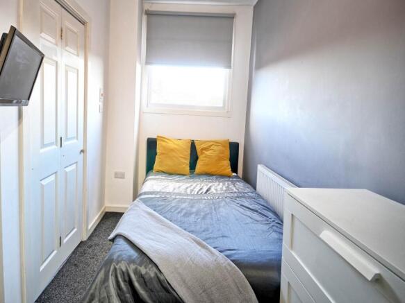 Bedroom (7)