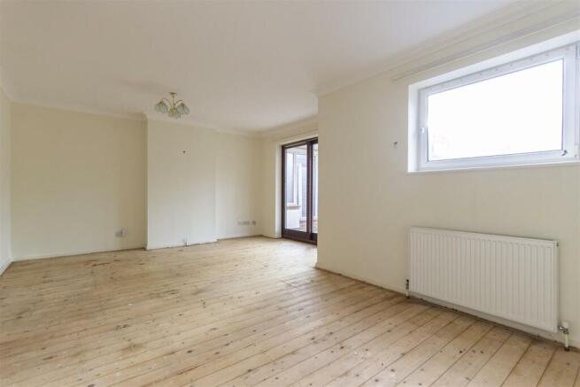 Living/Dining Room