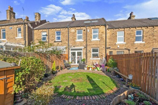 3 bed Terraced for sale Image 11